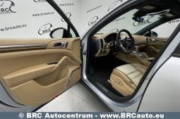 Porsche Cayenne  2015 full