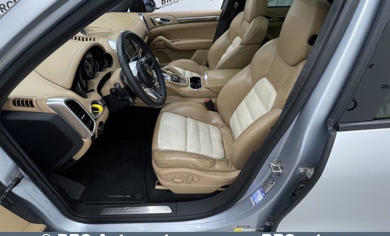 Porsche Cayenne  2015 full