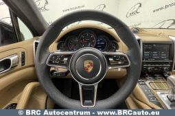 Porsche Cayenne  2015 full