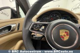 Porsche Cayenne  2015 full
