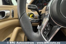 Porsche Cayenne  2015 full