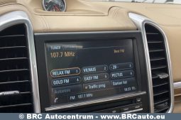 Porsche Cayenne  2015 full