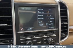 Porsche Cayenne  2015 full