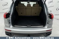Porsche Cayenne  2015 full