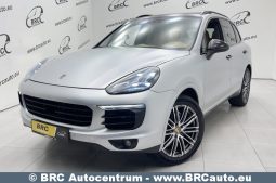Porsche Cayenne  2015 full