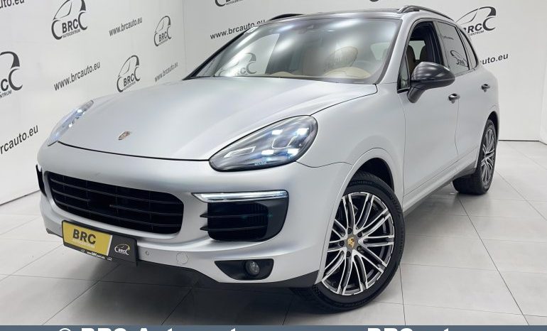 Porsche Cayenne  2015 full