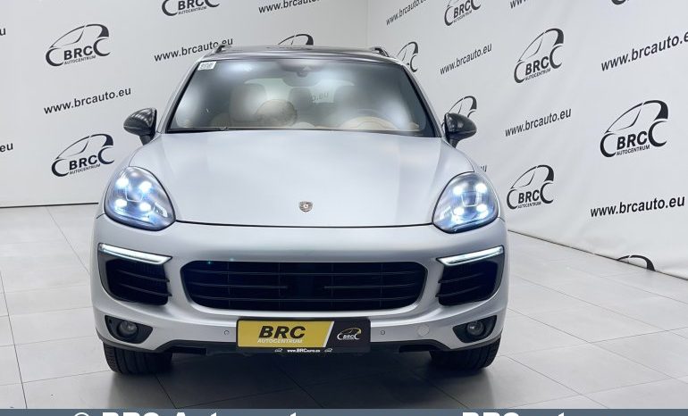 Porsche Cayenne  2015 full
