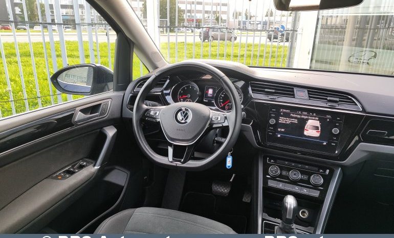 Volkswagen Touran 1.5 TSI DSG Automatas 2021 full