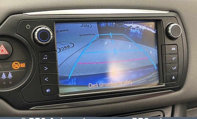 Toyota Yaris 1.5 Hybrid Automatas 2014 full