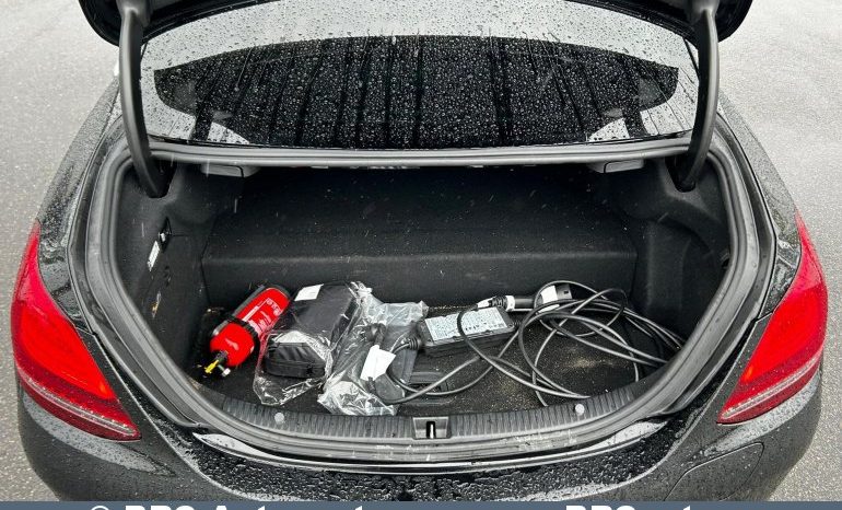 Mercedes-Benz C 300 e Plug-In Hybrid Automatas 2020 full