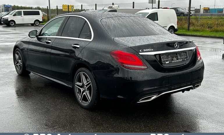 Mercedes-Benz C 300 e Plug-In Hybrid Automatas 2020 full