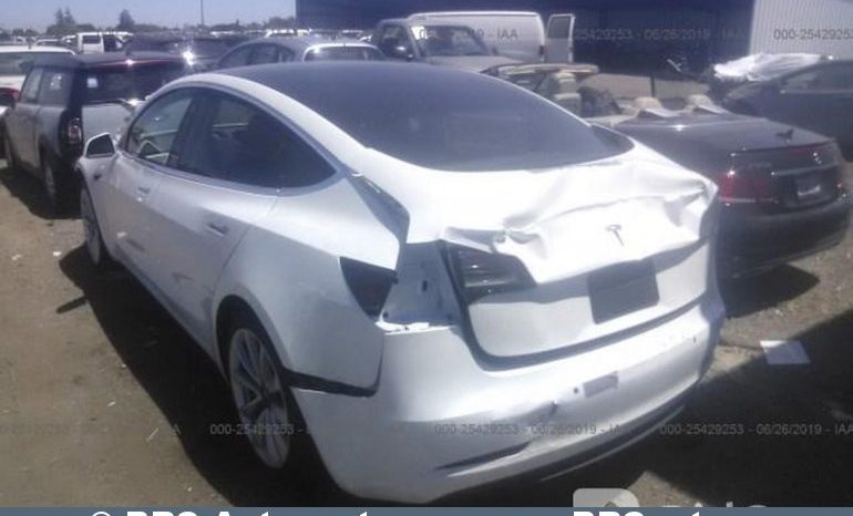 Tesla Model 3 55 kWh Automatas 2019 full