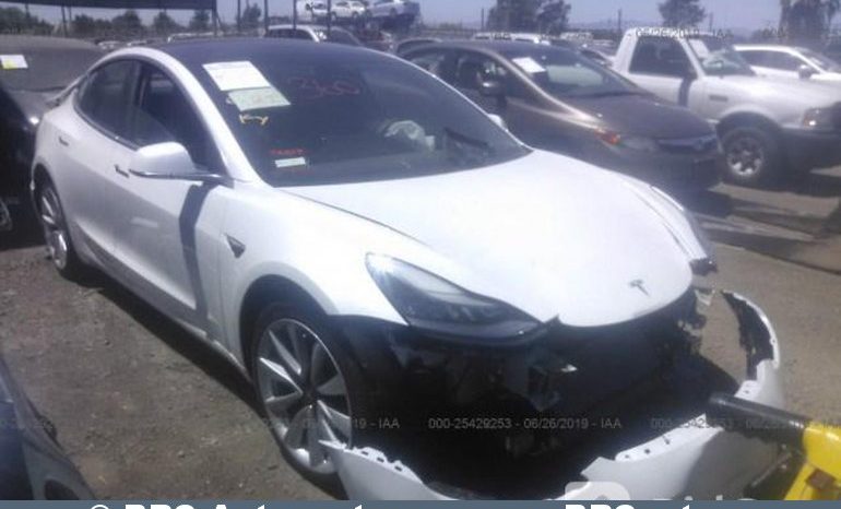 Tesla Model 3 55 kWh Automatas 2019 full