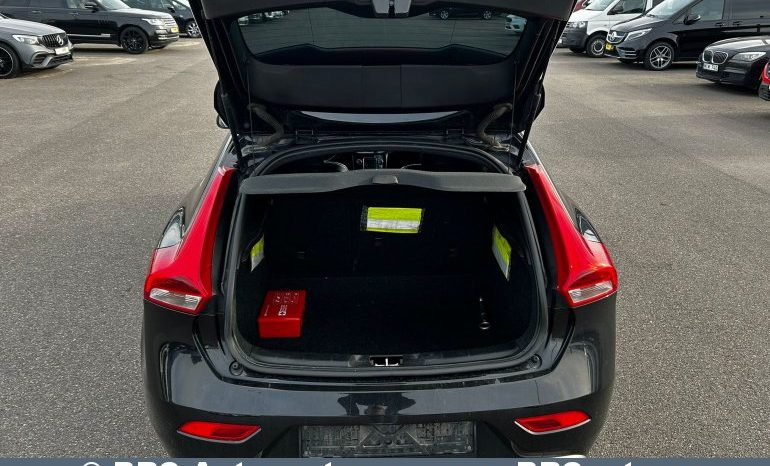 Volvo V40 2.0 D2 R-Design 2015 full