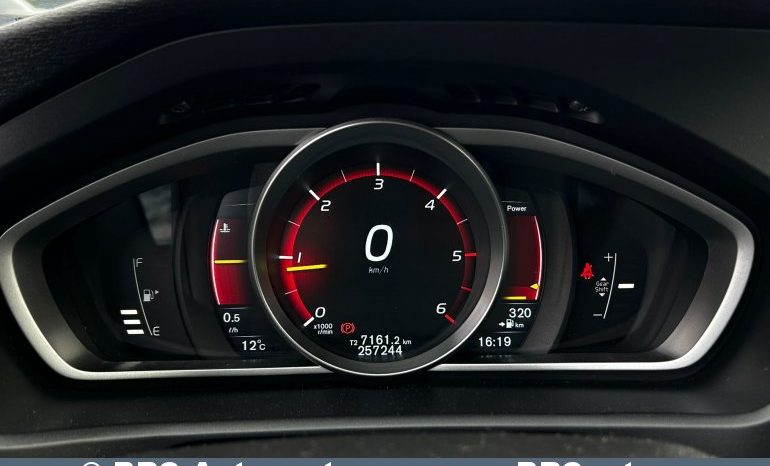 Volvo V40 2.0 D2 R-Design 2015 full