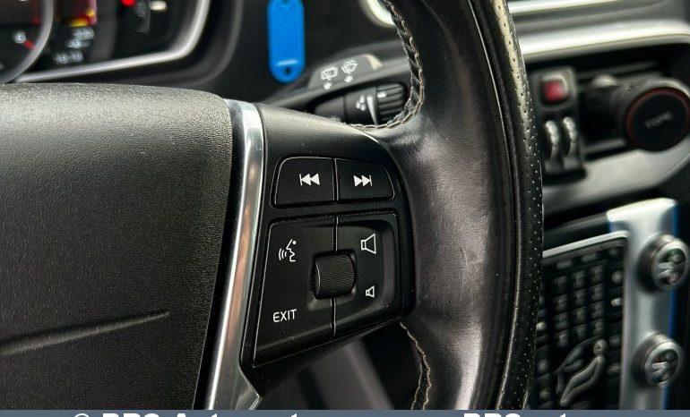 Volvo V40 2.0 D2 R-Design 2015 full