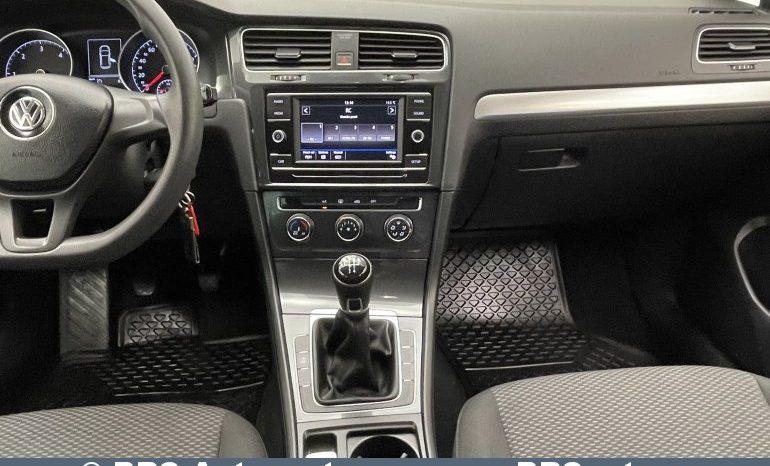 Volkswagen Golf 1.6 TDI 2017 full