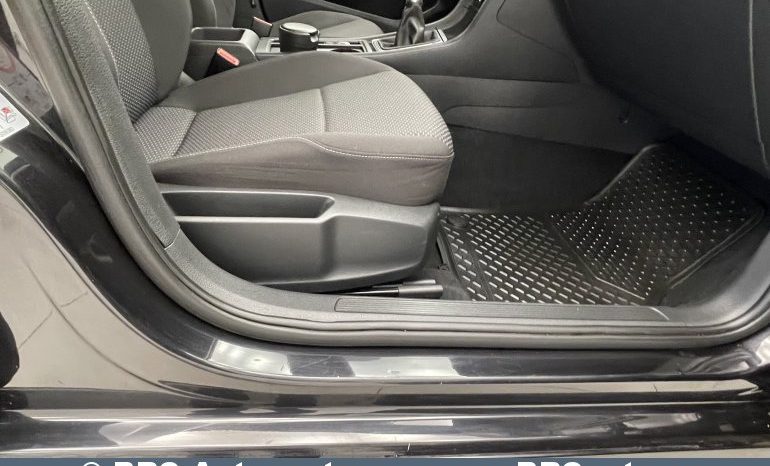 Volkswagen Golf 1.6 TDI 2017 full