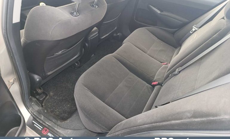Honda Civic 1.8i Sedan 2006 full