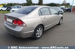 Honda Civic 1.8i Sedan 2006 full