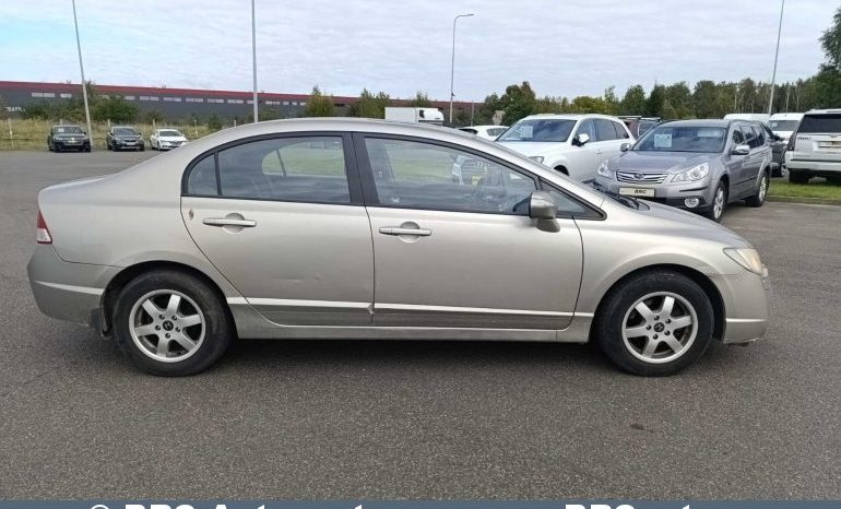 Honda Civic 1.8i Sedan 2006 full