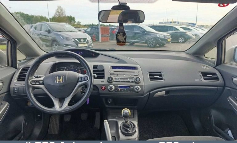 Honda Civic 1.8i Sedan 2006 full