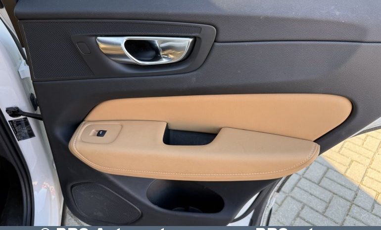 Volvo XC 60 2.0 B5 Mild-Hybrid Automatas 2023 full
