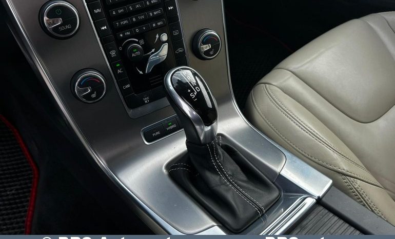 Volvo V60 2.4 Plug-In Hybrid Automatas 2014 full