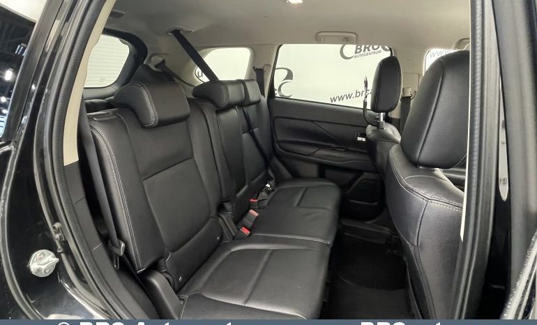 Mitsubishi Outlander 2.0 4WD CVT Automatas 2016 full