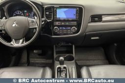 Mitsubishi Outlander 2.0 4WD CVT Automatas 2016 full