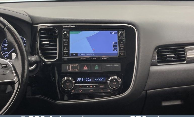 Mitsubishi Outlander 2.0 4WD CVT Automatas 2016 full