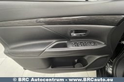 Mitsubishi Outlander 2.0 4WD CVT Automatas 2016 full