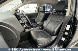 Mitsubishi Outlander 2.0 4WD CVT Automatas 2016 full