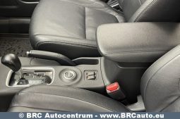 Mitsubishi Outlander 2.0 4WD CVT Automatas 2016 full