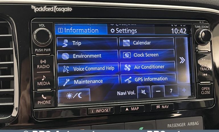 Mitsubishi Outlander 2.0 4WD CVT Automatas 2016 full