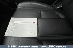 Mitsubishi Outlander 2.0 4WD CVT Automatas 2016 full