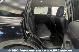 Mitsubishi Outlander 2.0 4WD CVT Automatas 2016 full