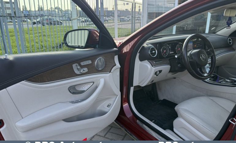 Mercedes-Benz E 300 Automatas 2017 full