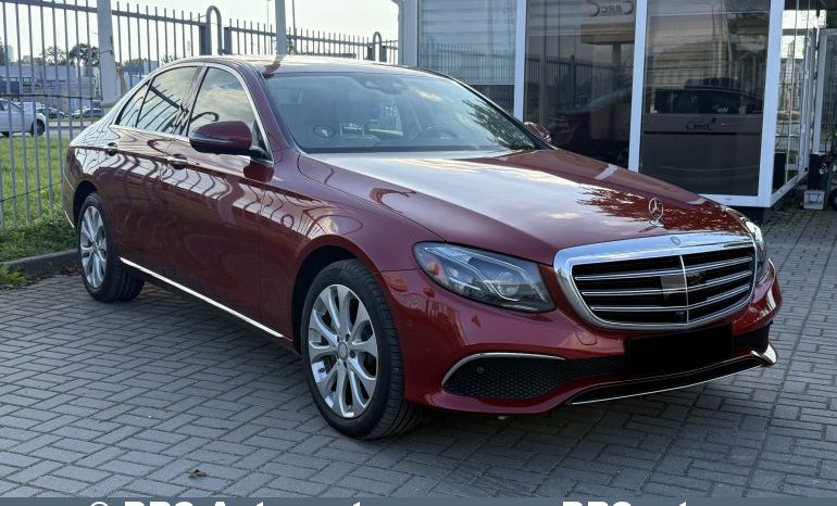 Mercedes-Benz E 300 Automatas 2017 full