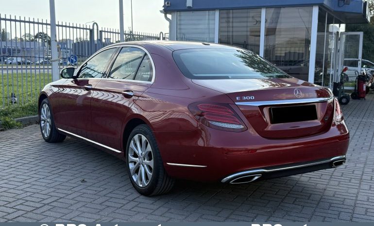 Mercedes-Benz E 300 Automatas 2017 full