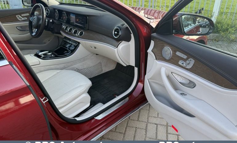 Mercedes-Benz E 300 Automatas 2017 full