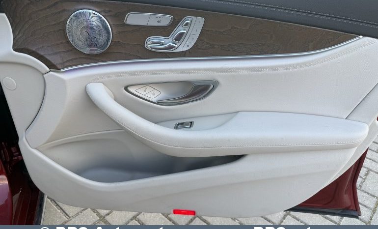 Mercedes-Benz E 300 Automatas 2017 full