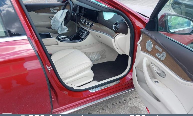Mercedes-Benz E 300 Automatas 2017 full