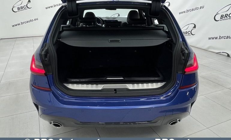BMW 330 E Touring M-Sport Steptronic Plug-In Automatas 2022 full