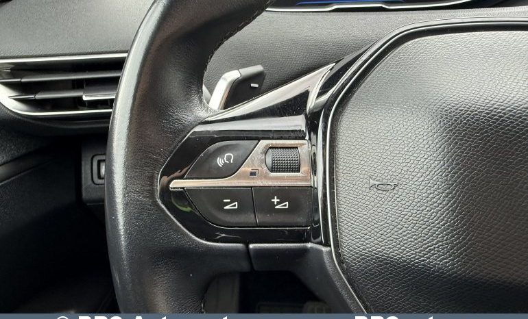 Peugeot 3008 1.6 THP Automatas 2018 full
