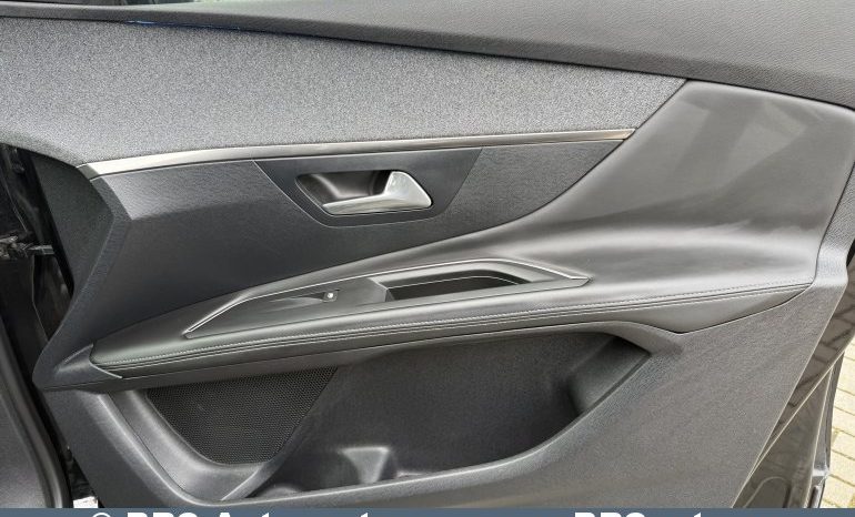 Peugeot 3008 1.6 THP Automatas 2018 full