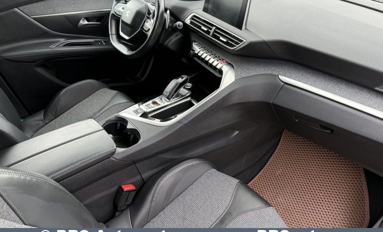 Peugeot 3008 1.6 THP Automatas 2018 full