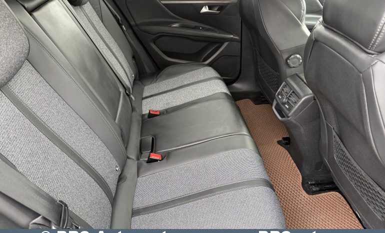 Peugeot 3008 1.6 THP Automatas 2018 full