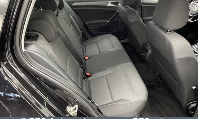 Volkswagen Golf e 36kWh Automatas 2019 full