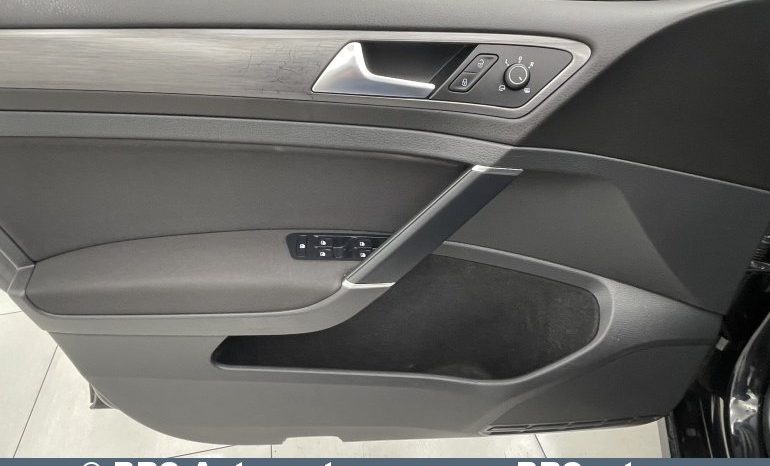 Volkswagen Golf e 36kWh Automatas 2019 full